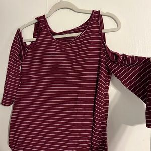 Arizona Jean Co maroon & white striped top, 3/4 length sleeves, shoulder cutouts